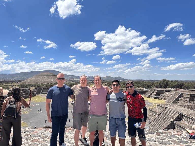Travelers on the Experiencia Mextalker – Intermediate & Advanced retreat in Mexico City